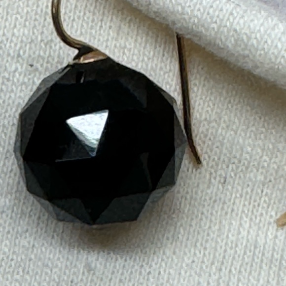 14K Gold Antique Mourning Victorian Black Faceted Earrings c1880 - Picture 5 of 10